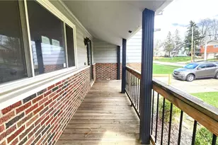 20051 Hillcrest Dr, Euclid, OH 44117 - Photo 8