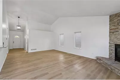 710 Erie Road, Eastlake, OH 44095 - Photo 10