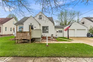13004 Rockside Rd, Garfield Heights, OH 44125 - Photo 2