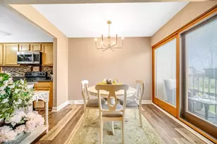 7390 Creekwood Dr, North Royalton, OH 44133 - Photo 10