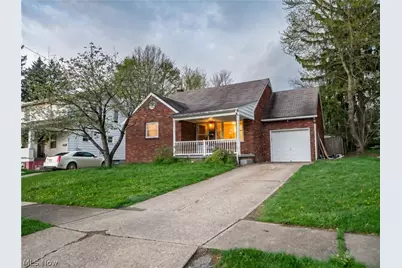 50 Glacier Avenue, Youngstown, OH 44509 - Photo 2
