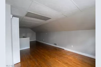 50 Glacier Avenue, Youngstown, OH 44509 - Photo 12