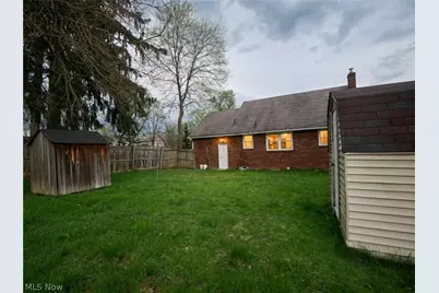 50 Glacier Avenue, Youngstown, OH 44509 - Photo 14