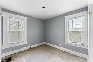 1345 Ohio Ave, Youngstown, OH 44504 - Photo 14