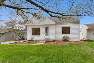 190 Struthers-Liberty Rd, Campbell, OH 44405 - Photo 2