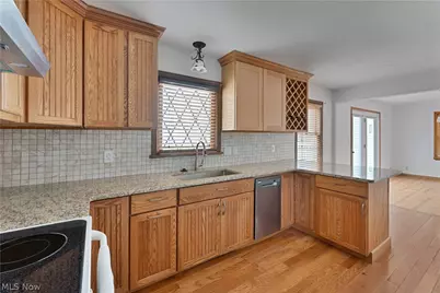 190 Struthers Liberty Road, Campbell, OH 44405 - Photo 4