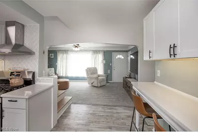 30404 Oakdale Road, Willowick, OH 44095 - Photo 8