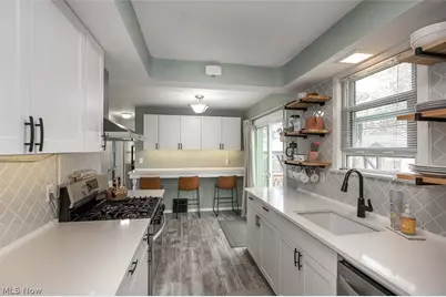 30404 Oakdale Road, Willowick, OH 44095 - Photo 6