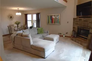 4062 St Andrews Ct, Canfield, OH 44406 - Photo 10