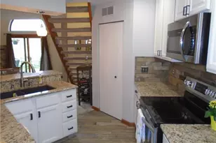4062 St Andrews Ct, Canfield, OH 44406 - Photo 6