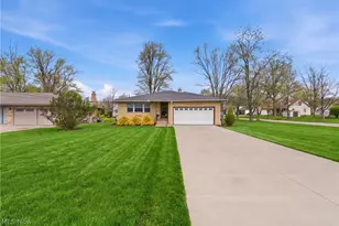14580 Whitney Rd, Strongsville, OH 44136 - Photo 4