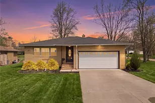 14580 Whitney Rd, Strongsville, OH 44136 - Photo 2