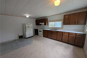 14644 State Route 37 E, Crooksville, OH 43731 - Photo 4