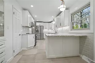 295 Sleepy Hollow Dr, Canfield, OH 44406 - Photo 10