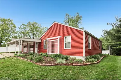686 Portage Lakes Drive, New Franklin, OH 44319 - Photo 2