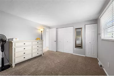 5660 Marine Parkway, Mentor on the Lake, OH 44060 - Photo 16