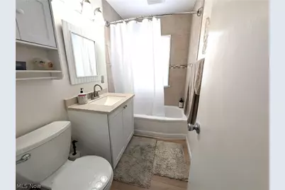 1140 Iroquois Avenue, Mayfield Heights, OH 44124 - Photo 10