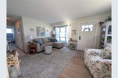 1140 Iroquois Avenue, Mayfield Heights, OH 44124 - Photo 8