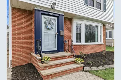 2227 Fenwick Road, University Heights, OH 44118 - Photo 4