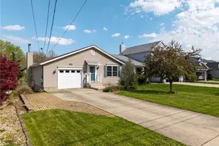 249 Waverly Ave, Wadsworth, OH 44281 - Photo 2