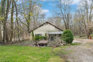 1664 Woods Rd, Akron, OH 44306 - Photo 2