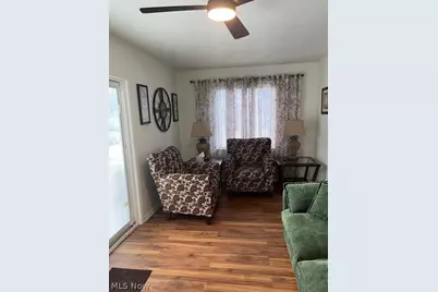 2010 Marianna Street, Wellsburg, WV 26070 - Photo 6