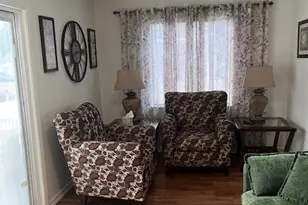 2010 Marianna St, Wellsburg, WV 26070 - Photo 6