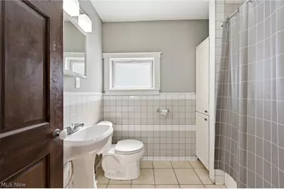 801 College Avenue, Loveland, OH 44113 - Photo 14