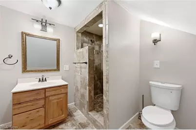 801 College Avenue, Loveland, OH 44113 - Photo 22