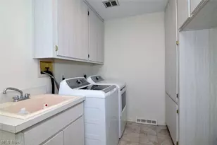 570-21 Russet Woods Ln, Aurora, OH 44202 - Photo 22
