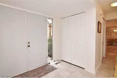 570-21 Russet Woods Lane, Aurora, OH 44202 - Photo 4