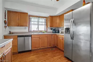 297 Hales Landing, Elizabeth, WV 26143 - Photo 10