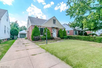 306 E 323rd Street, Willowick, OH 44095 - Photo 4