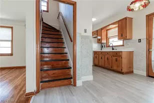 306 E 323rd St, Willowick, OH 44095 - Photo 16