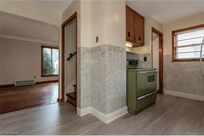 306 E 323rd Street, Willowick, OH 44095 - Photo 12