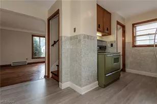 306 E 323rd St, Willowick, OH 44095 - Photo 12