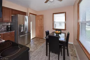 2929 Commonwealth Dr, Parma, OH 44134 - Photo 20