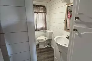 707 47th St, Vienna, WV 26105 - Photo 10