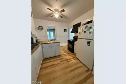 707 47th Street, Vienna, WV 26105 - Photo 4