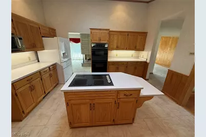 2902 Downeys Hill Drive NE, Dover, OH 44622 - Photo 4
