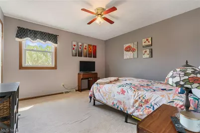 8811 Blitzen Road NW, North Canton, OH 44720 - Photo 36
