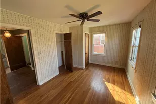 131 E 200th St, Euclid, OH 44119 - Photo 18