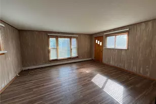 131 E 200th St, Euclid, OH 44119 - Photo 10