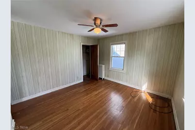 131 E 200th Street, Euclid, OH 44119 - Photo 22
