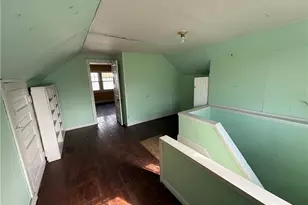 131 E 200th St, Euclid, OH 44119 - Photo 24