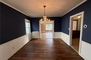131 E 200th St, Euclid, OH 44119 - Photo 8