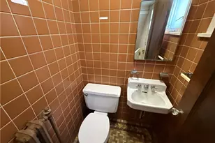 131 E 200th St, Euclid, OH 44119 - Photo 32