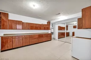 8709 Deer Creek Dr, Grandview Heights, OH 44147 - Photo 34