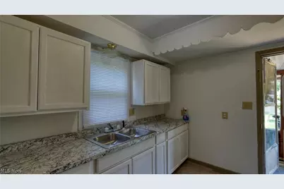 1222 Blaine Avenue, Cambridge, OH 43725 - Photo 22