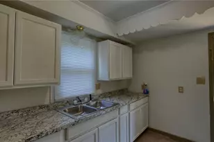 1222 Blaine Ave, Cambridge, OH 43725 - Photo 22